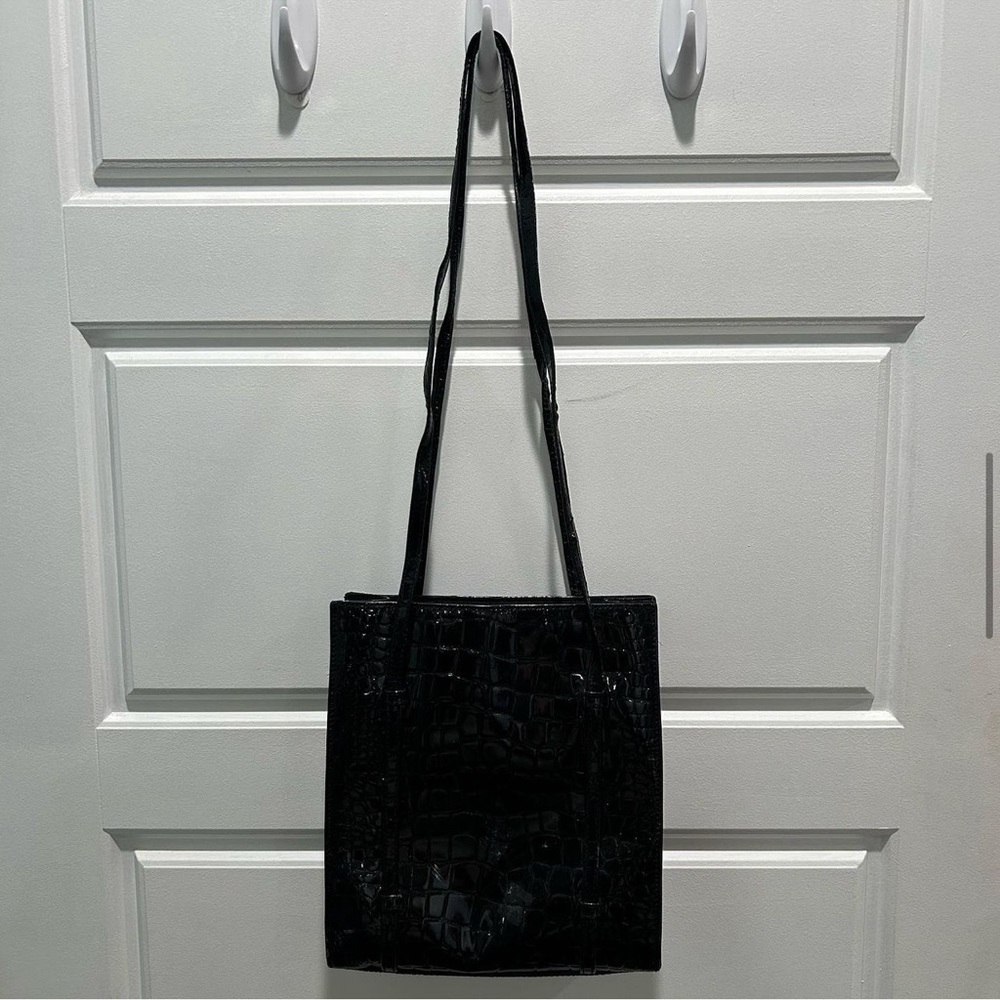 black leather liz claiborne crossbody
